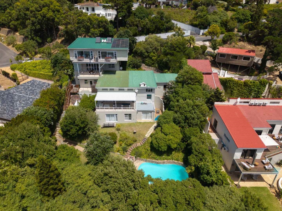 8 Bedroom Property for Sale in Mount Rhodes Western Cape